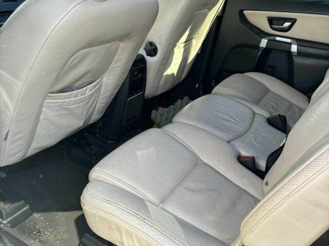 Черный Вольво ХС90, объемом двигателя 2.4 л и пробегом 200 тыс. км за 3333 $, фото 6 на Automoto.ua