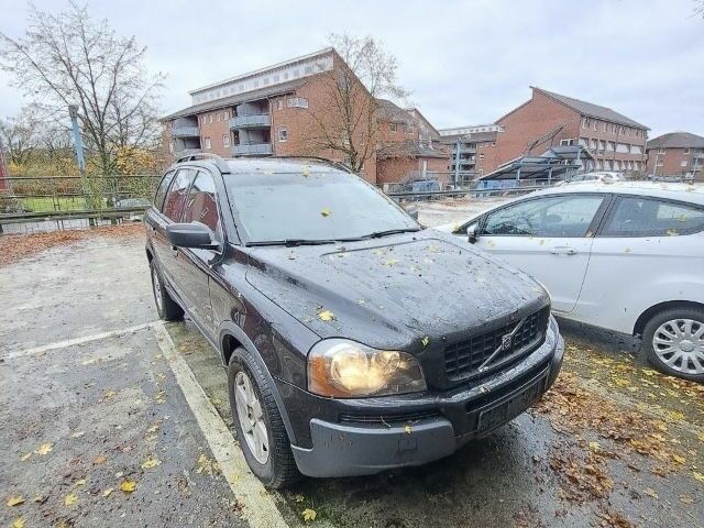 Чорний Вольво ХС90, об'ємом двигуна 2.4 л та пробігом 370 тис. км за 5499 $, фото 1 на Automoto.ua