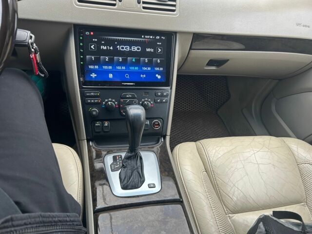 Чорний Вольво ХС90, об'ємом двигуна 2.4 л та пробігом 282 тис. км за 8950 $, фото 12 на Automoto.ua