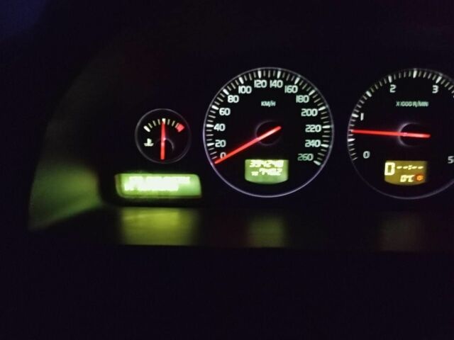 Чорний Вольво ХС90, об'ємом двигуна 0 л та пробігом 390 тис. км за 5800 $, фото 5 на Automoto.ua