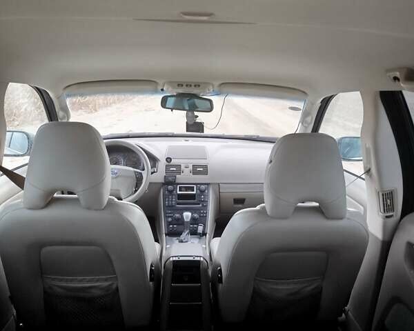 Вольво ХС90 2006 в Ровно на Automoto.ua Черный Вольво ХС90, объемом двигателя 2.4 л и пробегом 279 тыс. км за 4600 $, фото 2 на Automoto.ua