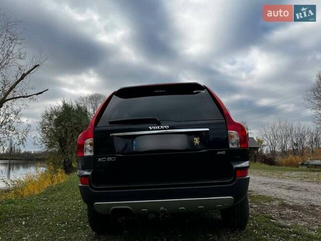 Черный Вольво ХС90, объемом двигателя 2.4 л и пробегом 295 тыс. км за 15659 $, фото 4 на Automoto.ua