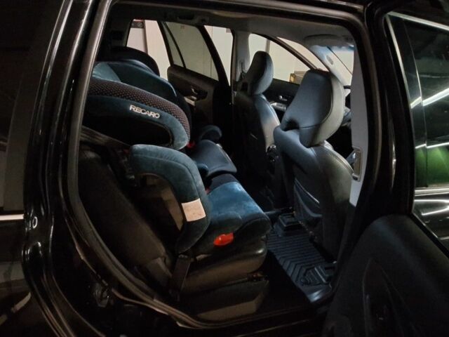 Черный Вольво ХС90, объемом двигателя 2.4 л и пробегом 280 тыс. км за 3000 $, фото 3 на Automoto.ua