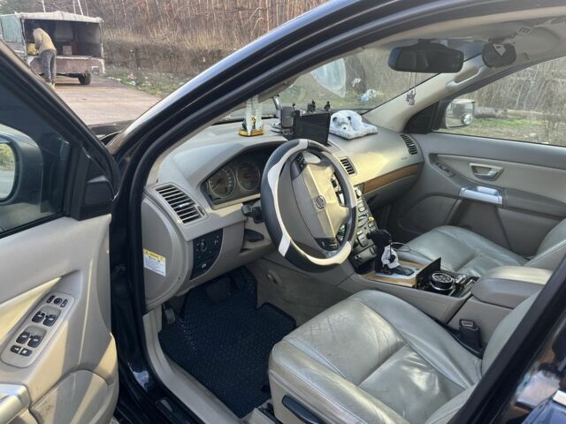 Чорний Вольво ХС90, об'ємом двигуна 2.4 л та пробігом 338 тис. км за 5600 $, фото 8 на Automoto.ua