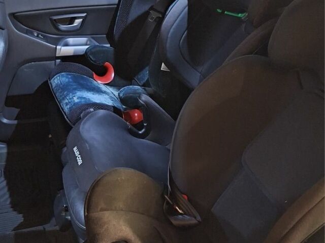 Черный Вольво ХС90, объемом двигателя 2.4 л и пробегом 280 тыс. км за 3000 $, фото 5 на Automoto.ua