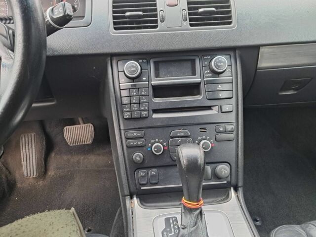 Черный Вольво ХС90, объемом двигателя 3.2 л и пробегом 350 тыс. км за 6000 $, фото 3 на Automoto.ua