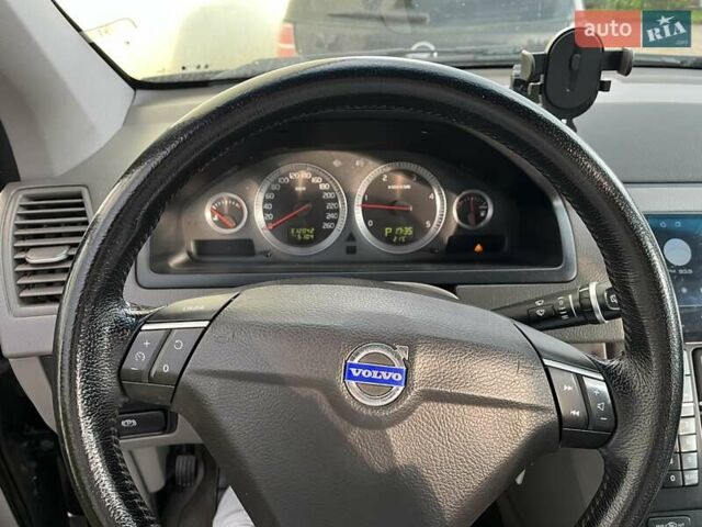 Черный Вольво ХС90, объемом двигателя 2.4 л и пробегом 320 тыс. км за 10500 $, фото 11 на Automoto.ua