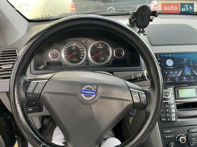 Черный Вольво ХС90, объемом двигателя 2.4 л и пробегом 320 тыс. км за 10500 $, фото 12 на Automoto.ua
