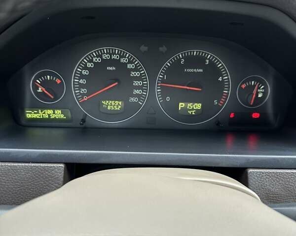 Чорний Вольво ХС90, об'ємом двигуна 2.4 л та пробігом 422 тис. км за 11500 $, фото 20 на Automoto.ua