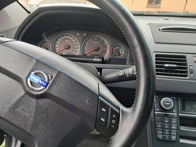 Черный Вольво ХС90, объемом двигателя 3.2 л и пробегом 350 тыс. км за 6000 $, фото 4 на Automoto.ua