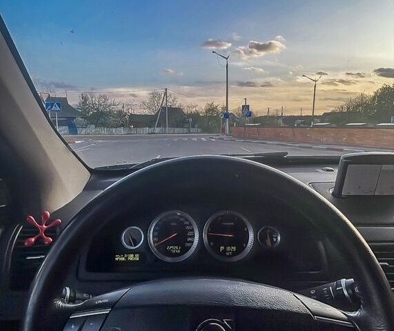 Чорний Вольво ХС90, об'ємом двигуна 2.4 л та пробігом 249 тис. км за 14500 $, фото 6 на Automoto.ua