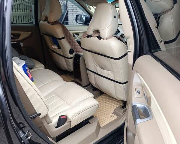 Черный Вольво ХС90, объемом двигателя 2.4 л и пробегом 317 тыс. км за 11900 $, фото 9 на Automoto.ua