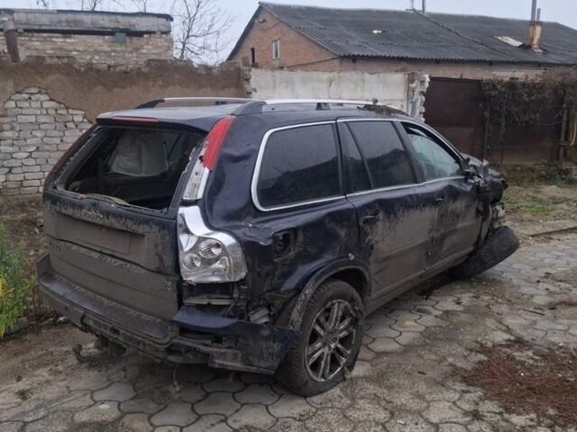 Черный Вольво ХС90, объемом двигателя 2.4 л и пробегом 144 тыс. км за 2086 $, фото 2 на Automoto.ua