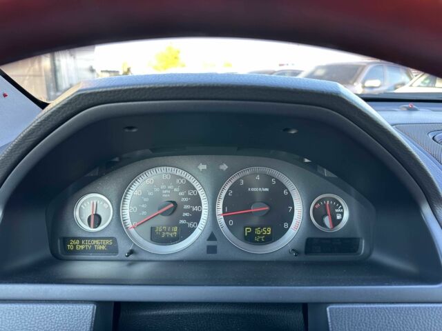 Чорний Вольво ХС90, об'ємом двигуна 4.4 л та пробігом 367 тис. км за 12500 $, фото 10 на Automoto.ua