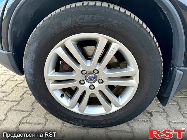 Чорний Вольво ХС90, об'ємом двигуна 2.4 л та пробігом 320 тис. км за 7300 $, фото 8 на Automoto.ua