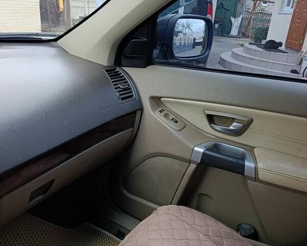 Черный Вольво ХС90, объемом двигателя 2.4 л и пробегом 317 тыс. км за 11900 $, фото 15 на Automoto.ua