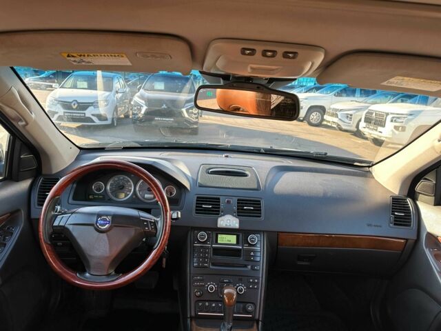 Чорний Вольво ХС90, об'ємом двигуна 4.4 л та пробігом 367 тис. км за 12500 $, фото 9 на Automoto.ua