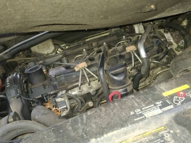 Черный Вольво ХС90, объемом двигателя 2.4 л и пробегом 144 тыс. км за 2086 $, фото 5 на Automoto.ua