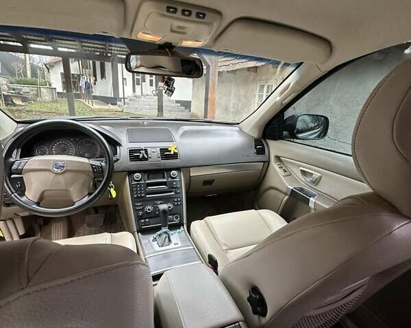 Чорний Вольво ХС90, об'ємом двигуна 2.4 л та пробігом 422 тис. км за 11500 $, фото 16 на Automoto.ua