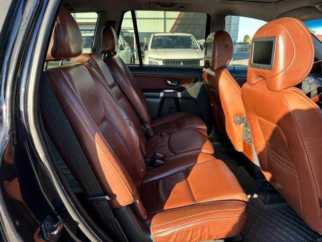 Чорний Вольво ХС90, об'ємом двигуна 4.4 л та пробігом 367 тис. км за 12500 $, фото 13 на Automoto.ua