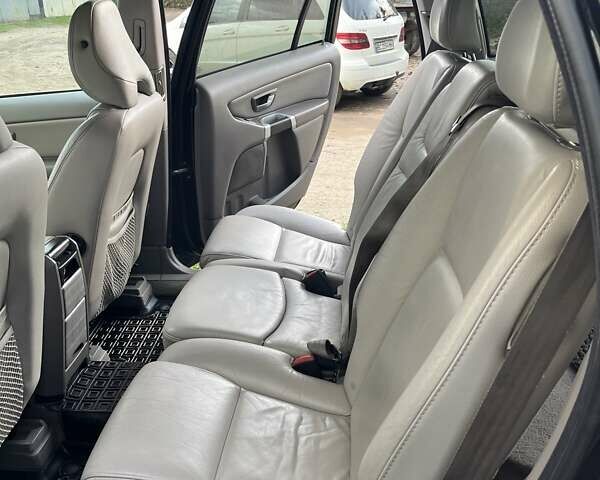 Черный Вольво ХС90, объемом двигателя 2.4 л и пробегом 320 тыс. км за 10500 $, фото 13 на Automoto.ua