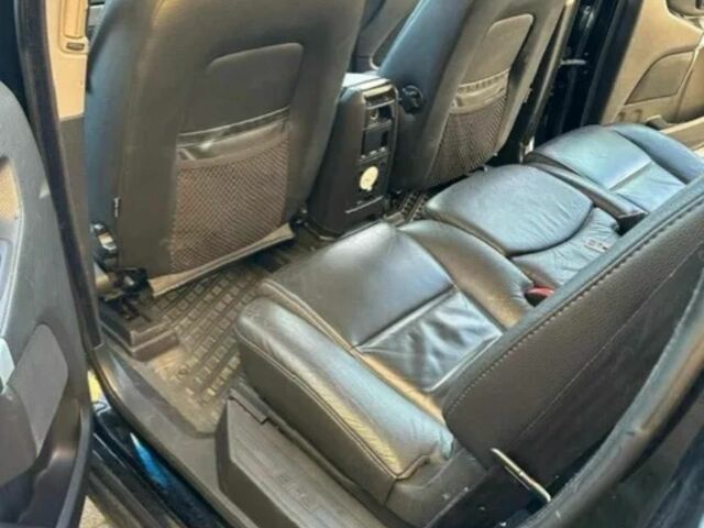 Чорний Вольво ХС90, об'ємом двигуна 2.4 л та пробігом 165 тис. км за 3574 $, фото 5 на Automoto.ua