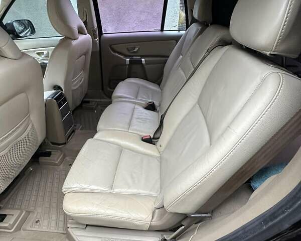 Чорний Вольво ХС90, об'ємом двигуна 2.4 л та пробігом 422 тис. км за 11500 $, фото 13 на Automoto.ua