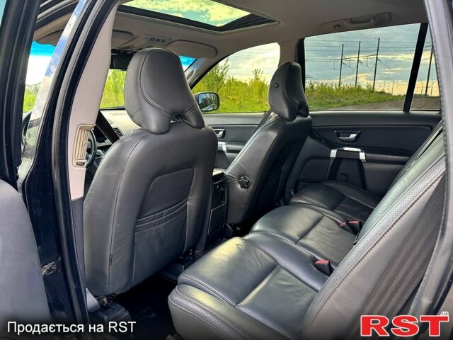 Чорний Вольво ХС90, об'ємом двигуна 2.4 л та пробігом 320 тис. км за 7300 $, фото 5 на Automoto.ua