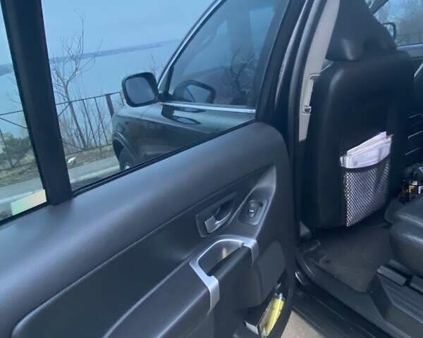 Черный Вольво ХС90, объемом двигателя 4.41 л и пробегом 315 тыс. км за 15500 $, фото 6 на Automoto.ua