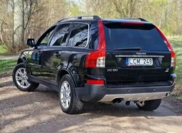 Черный Вольво ХС90, объемом двигателя 2.4 л и пробегом 210 тыс. км за 2750 $, фото 3 на Automoto.ua