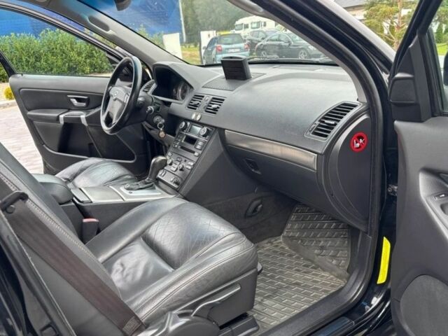 Черный Вольво ХС90, объемом двигателя 2.4 л и пробегом 246 тыс. км за 3650 $, фото 5 на Automoto.ua