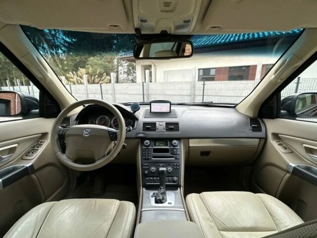 Чорний Вольво ХС90, об'ємом двигуна 2.4 л та пробігом 234 тис. км за 4000 $, фото 7 на Automoto.ua