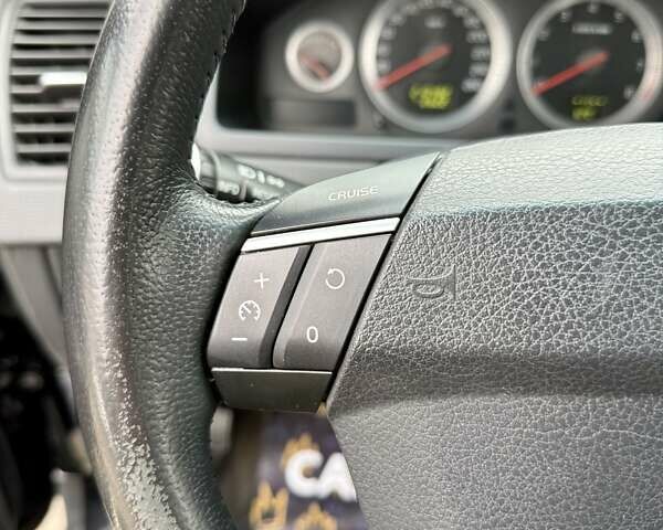 Черный Вольво ХС90, объемом двигателя 2.5 л и пробегом 210 тыс. км за 10999 $, фото 30 на Automoto.ua