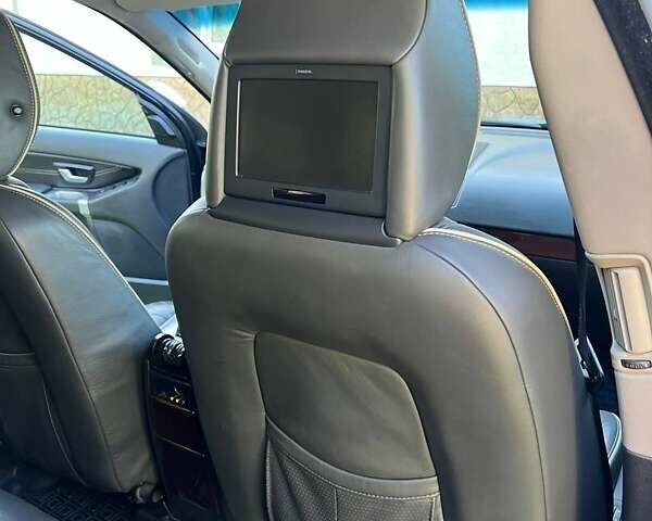 Чорний Вольво ХС90, об'ємом двигуна 2.4 л та пробігом 220 тис. км за 17000 $, фото 13 на Automoto.ua
