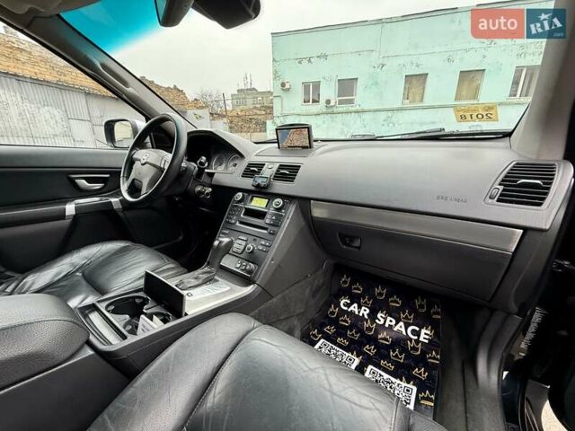 Черный Вольво ХС90, объемом двигателя 2.5 л и пробегом 210 тыс. км за 10999 $, фото 19 на Automoto.ua