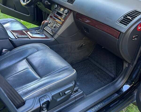 Чорний Вольво ХС90, об'ємом двигуна 2.4 л та пробігом 220 тис. км за 17000 $, фото 10 на Automoto.ua