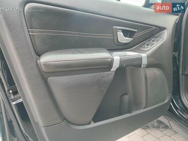 Чорний Вольво ХС90, об'ємом двигуна 2.4 л та пробігом 220 тис. км за 17990 $, фото 30 на Automoto.ua