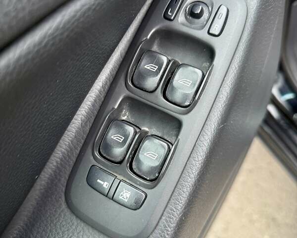 Черный Вольво ХС90, объемом двигателя 2.5 л и пробегом 210 тыс. км за 10999 $, фото 25 на Automoto.ua