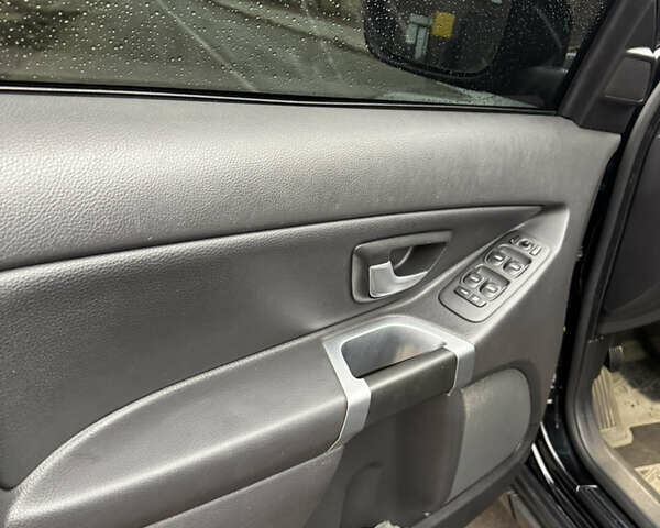 Черный Вольво ХС90, объемом двигателя 3.19 л и пробегом 213 тыс. км за 14799 $, фото 27 на Automoto.ua