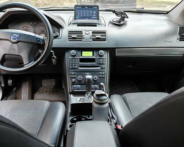 Чорний Вольво ХС90, об'ємом двигуна 2.52 л та пробігом 140 тис. км за 12500 $, фото 9 на Automoto.ua