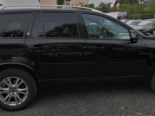 Черный Вольво ХС90, объемом двигателя 2.4 л и пробегом 240 тыс. км за 4150 $, фото 3 на Automoto.ua