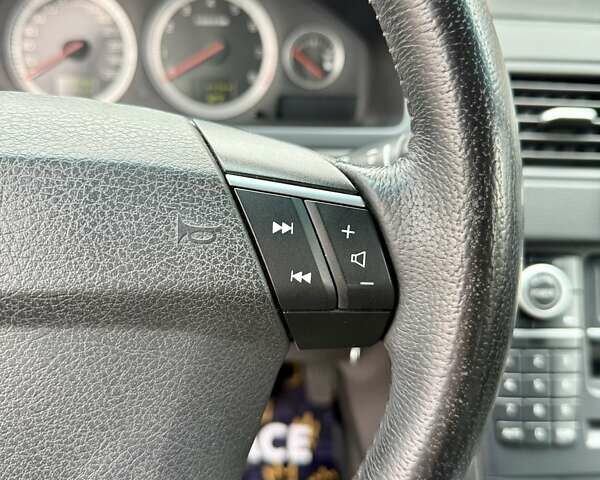 Черный Вольво ХС90, объемом двигателя 2.5 л и пробегом 210 тыс. км за 10999 $, фото 29 на Automoto.ua