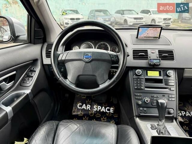 Черный Вольво ХС90, объемом двигателя 2.5 л и пробегом 210 тыс. км за 10999 $, фото 17 на Automoto.ua