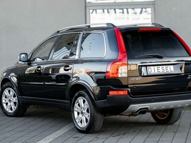 Черный Вольво ХС90, объемом двигателя 2.4 л и пробегом 215 тыс. км за 3572 $, фото 1 на Automoto.ua