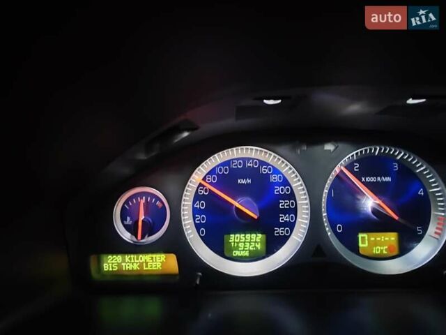 Черный Вольво ХС90, объемом двигателя 2.4 л и пробегом 305 тыс. км за 18000 $, фото 9 на Automoto.ua