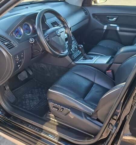 Черный Вольво ХС90, объемом двигателя 2.4 л и пробегом 305 тыс. км за 18000 $, фото 19 на Automoto.ua