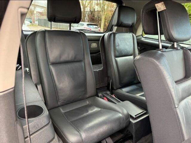 Черный Вольво ХС90, объемом двигателя 2.4 л и пробегом 270 тыс. км за 3100 $, фото 11 на Automoto.ua