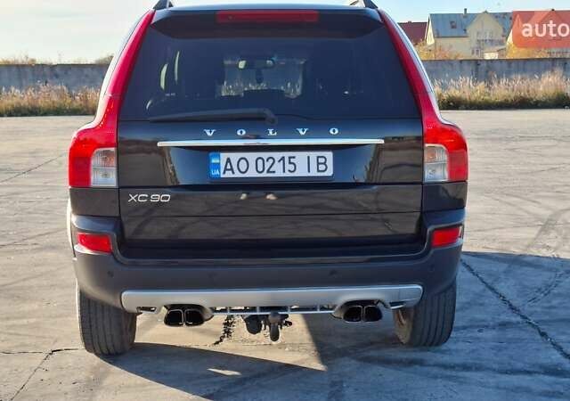 Черный Вольво ХС90, объемом двигателя 2.4 л и пробегом 305 тыс. км за 18000 $, фото 3 на Automoto.ua