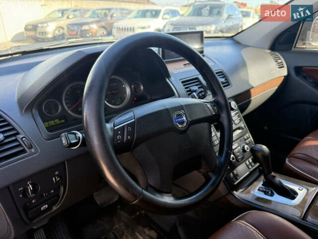 Черный Вольво ХС90, объемом двигателя 2.4 л и пробегом 302 тыс. км за 13700 $, фото 32 на Automoto.ua