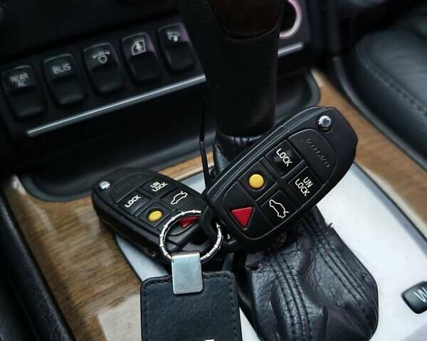 Вольво ХС90 2011 в Могилев-Подольском на Automoto.ua Черный Вольво ХС90, объемом двигателя 2.4 л и пробегом 239 тыс. км за 15800 $, фото 13 на Automoto.ua